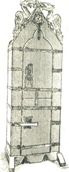 Рис. 7. Шкаф, окованный железными полосами. Романский стиль